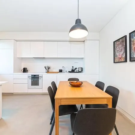 Stylish By Av. Da Liberdade Apartamento *